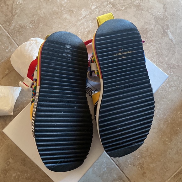 Sandals - Picture 4 of 5